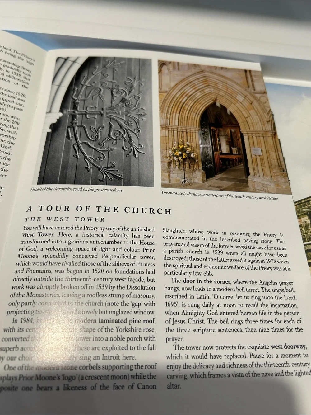 3 Brochures England’s churches and Abbeys